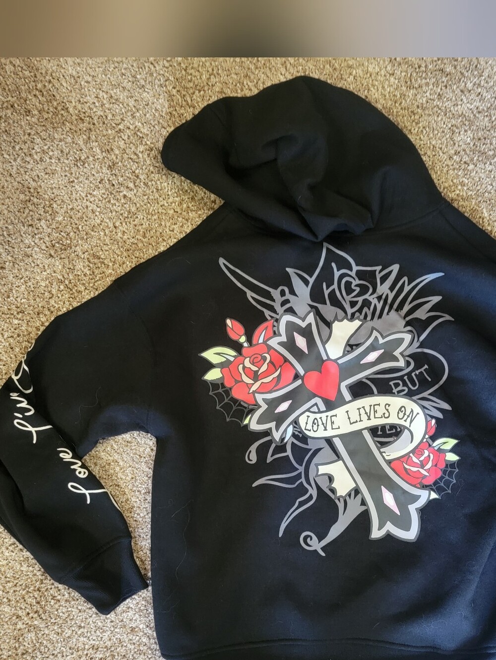 Juniors Graphic Hoodie Sweatshirt with Red Rose Design Sz Small New!